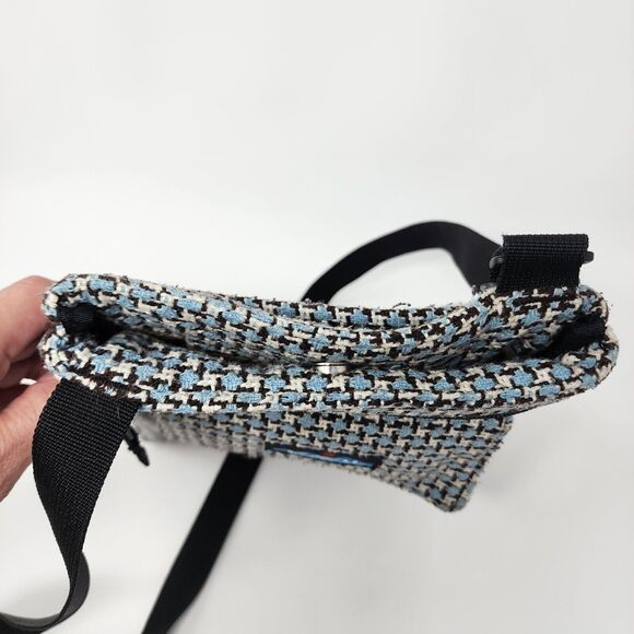 KAVU Keeper Crossbody Messenger Shoulder Bag Tweed Multi Pocket Blue White Black - Picture 10 of 15